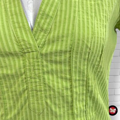 **HOY** Blusa entallada H&amp;M color Verde Talla 36
