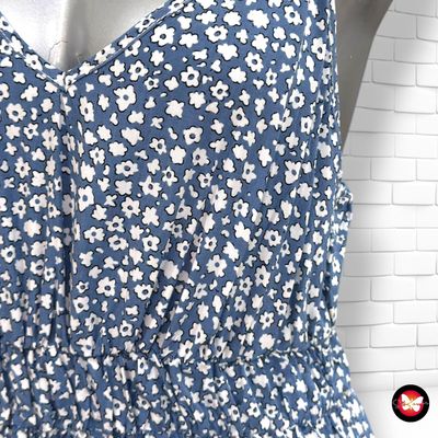 **HOY** Vestido de tirantes de florecitas SHEIN color Celeste y blanco Talla S