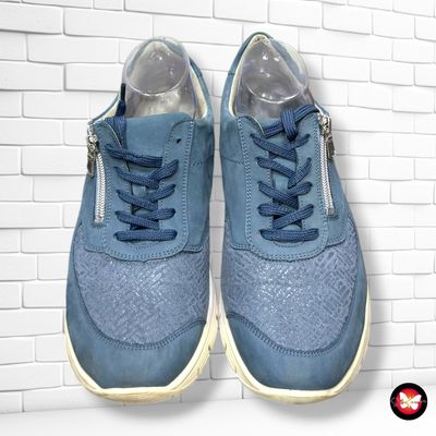 **HOY** Zapatillas de piel  color Celeste Talla Calzado 40,5 (7,5UK)