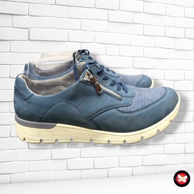 **HOY** Zapatillas de piel  color Celeste Talla Calzado 40,5 (7,5UK)