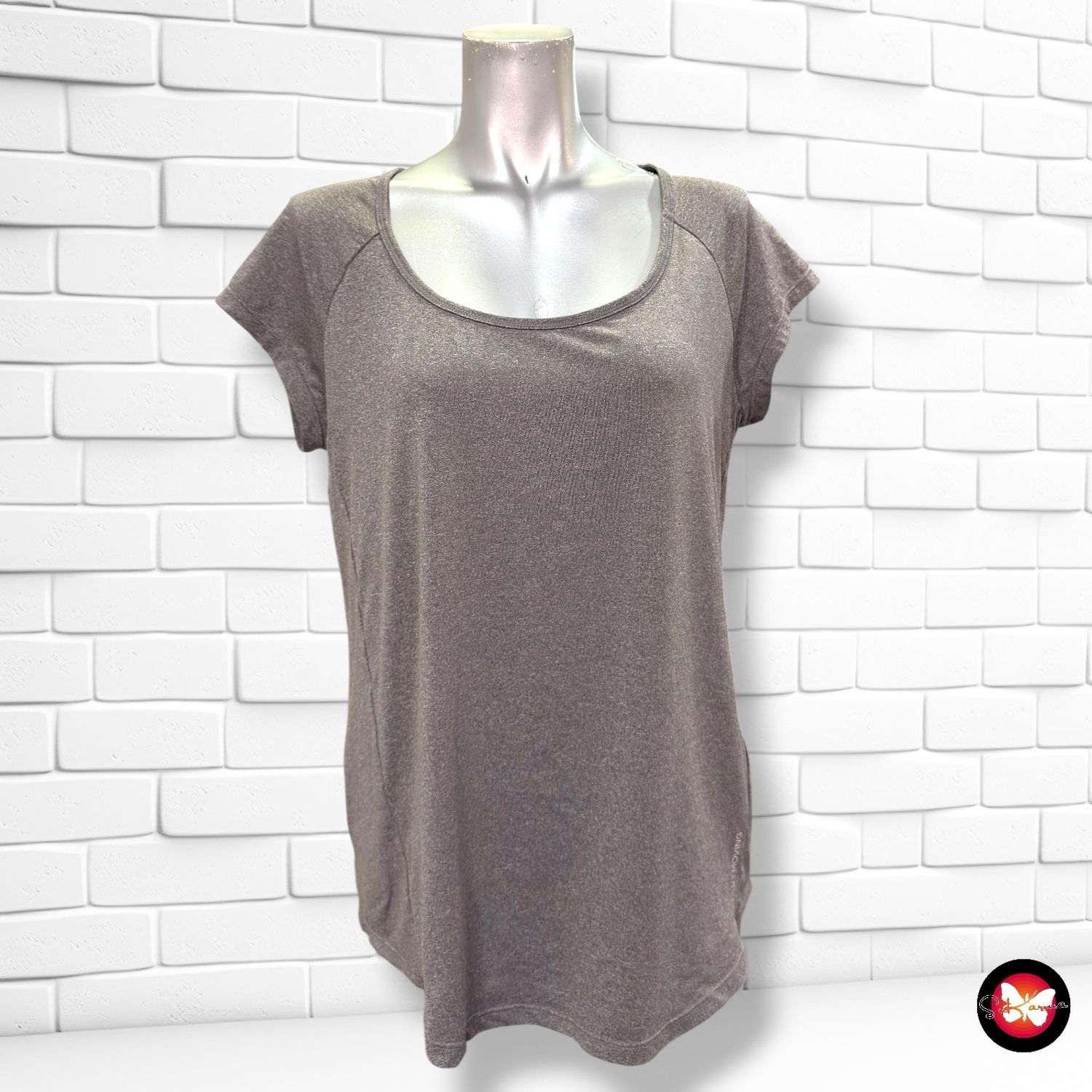 Camiseta deportiva BERSHKA color Gris Talla M
