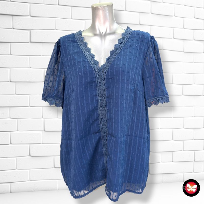Blusa de manga corta  color Azul Talla XXL (pequeña)