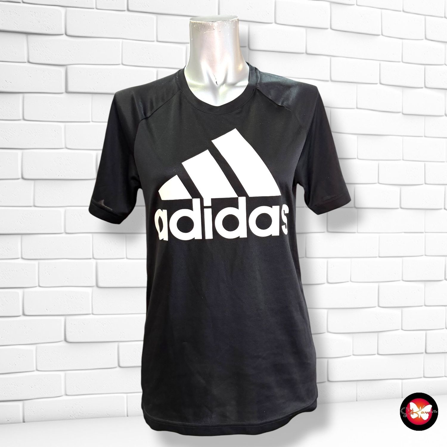 Camiseta deportiva ADIDAS color Negro Talla XS