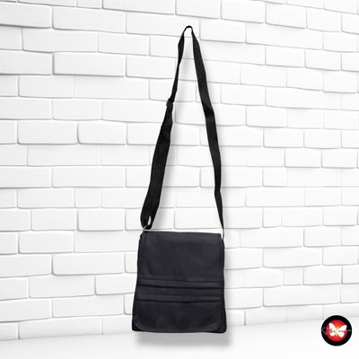 **HOY** Bolso bandolera de tela color Negro Talla MEDIANO