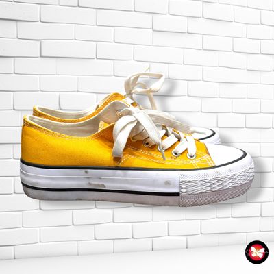 **HOY** Zapatillas de lona color Mostaza Talla Calzado 38