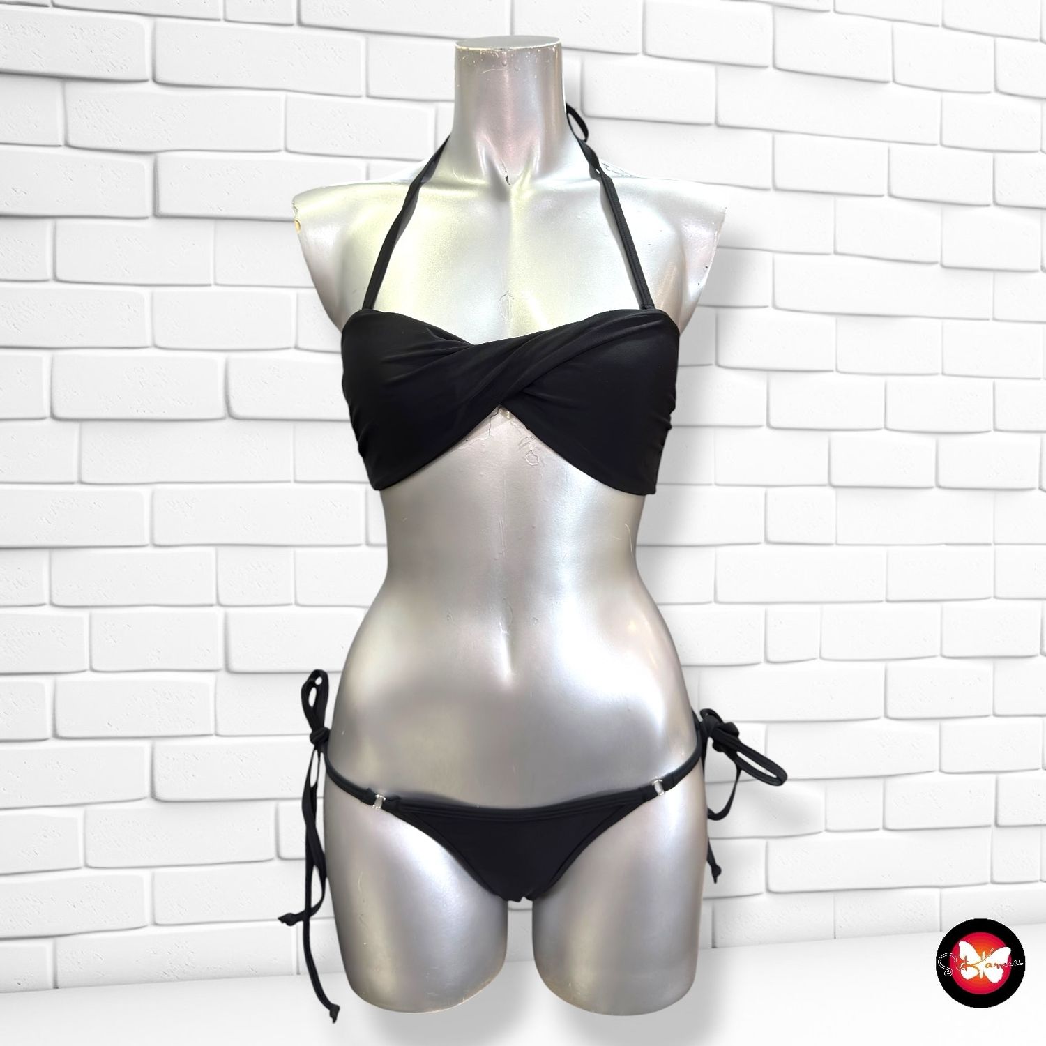 Bikini  color Negro Talla M (pequeña)