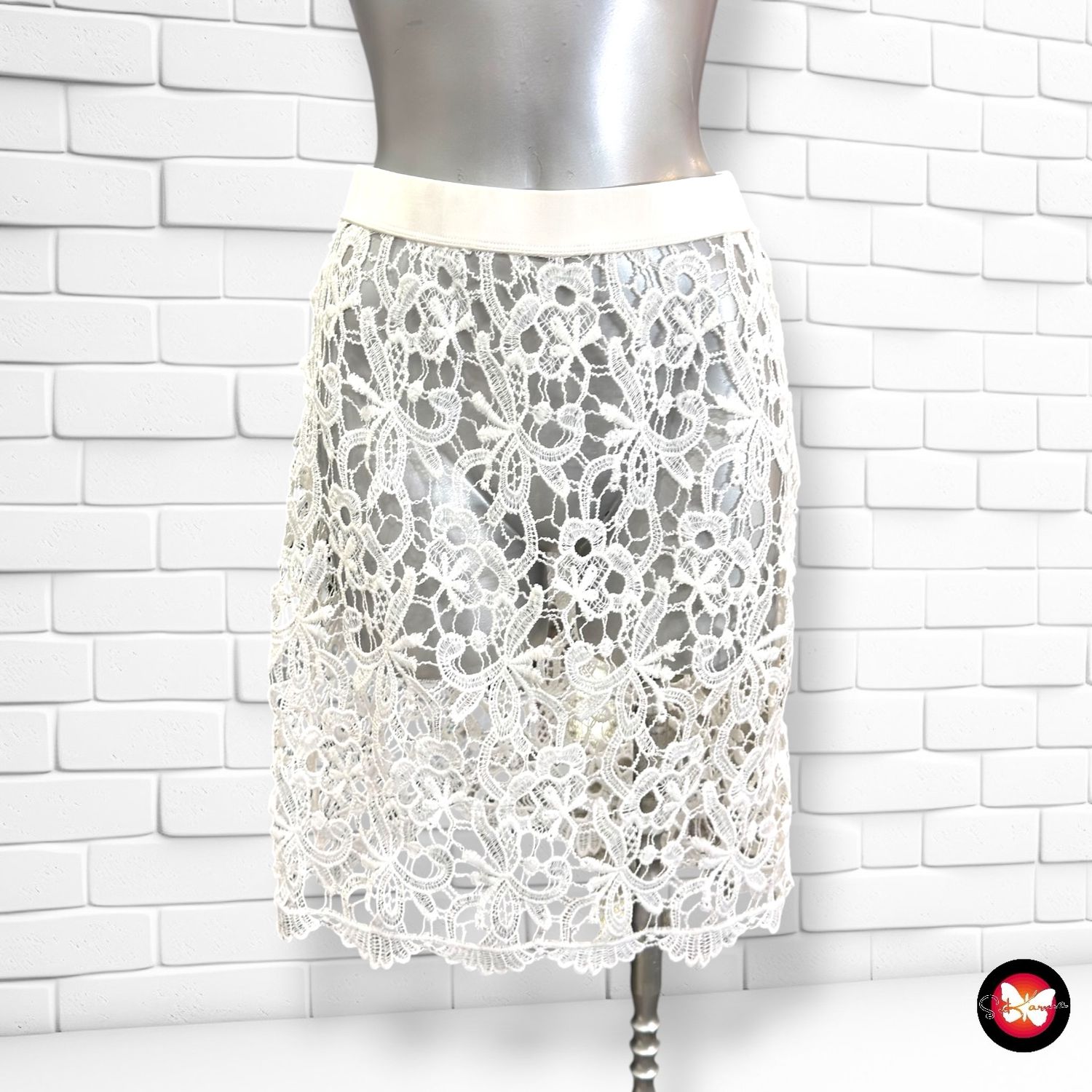 Falda de encaje (traslúcida)  color Blanco Talla S