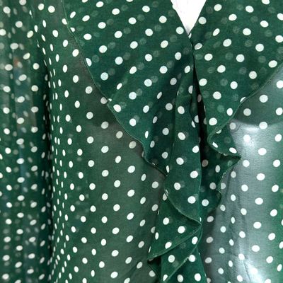 **HOY** Blusa traslúcida de lunares ZARA color Verde y blanco Talla M