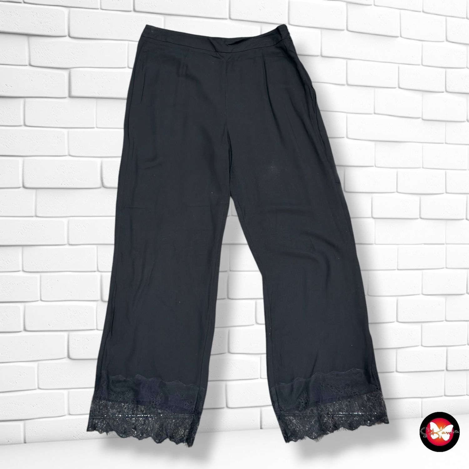 Pantalón sueltito con encaje YERSE color Negro Talla S/M