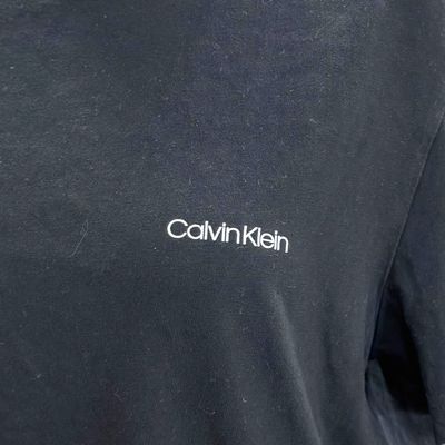 **HOY** Camiseta de manga corta CALVIN KLEIN color Negro Talla M (grande)