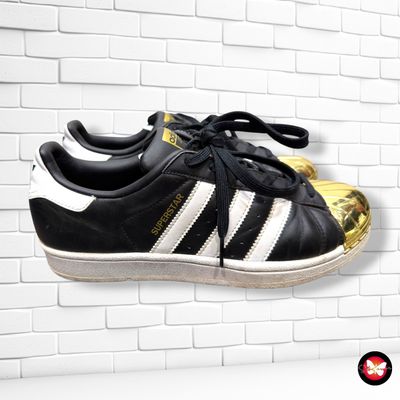 **HOY** Zapatillas SUPERSTAR METAL TOE ADIDAS color Negro y dorado Talla Calzado 39,5