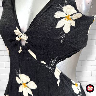 **HOY** Vestido largo cut-out PULL&BEAR color Negro y hueso Talla L (pequeña)