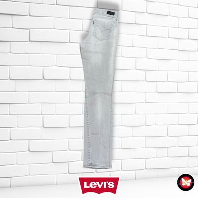 **HOY** Pantalón DEMI CURVE LEVI’S color Gris Talla M (W28)