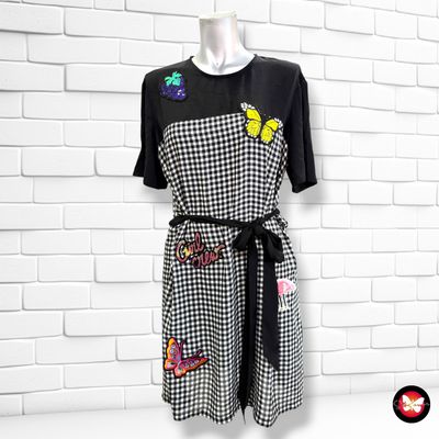 **HOY** Vestido de manga corta con parches DIVIDED color Negro y blanco Talla 38