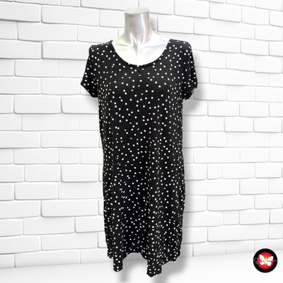 **HOY** Vestido de manga corta ONLY color Negro y blanco Talla M (grande)