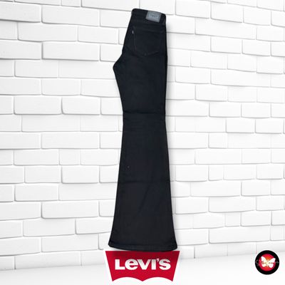 **HOY** Pantalón 726 FLARE LEVI’S color Negro Talla M (W28)