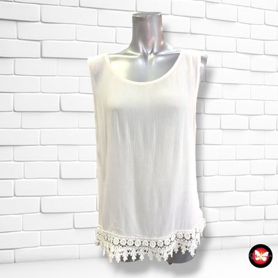 **HOY** Blusa sin mangas con encaje  color Blanco roto Talla ÚNICA