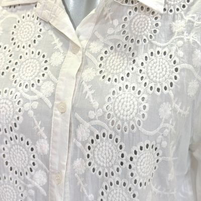 **HOY** Camisa de manga larga con bordados CASHEW FLOWR color Blanco Talla M