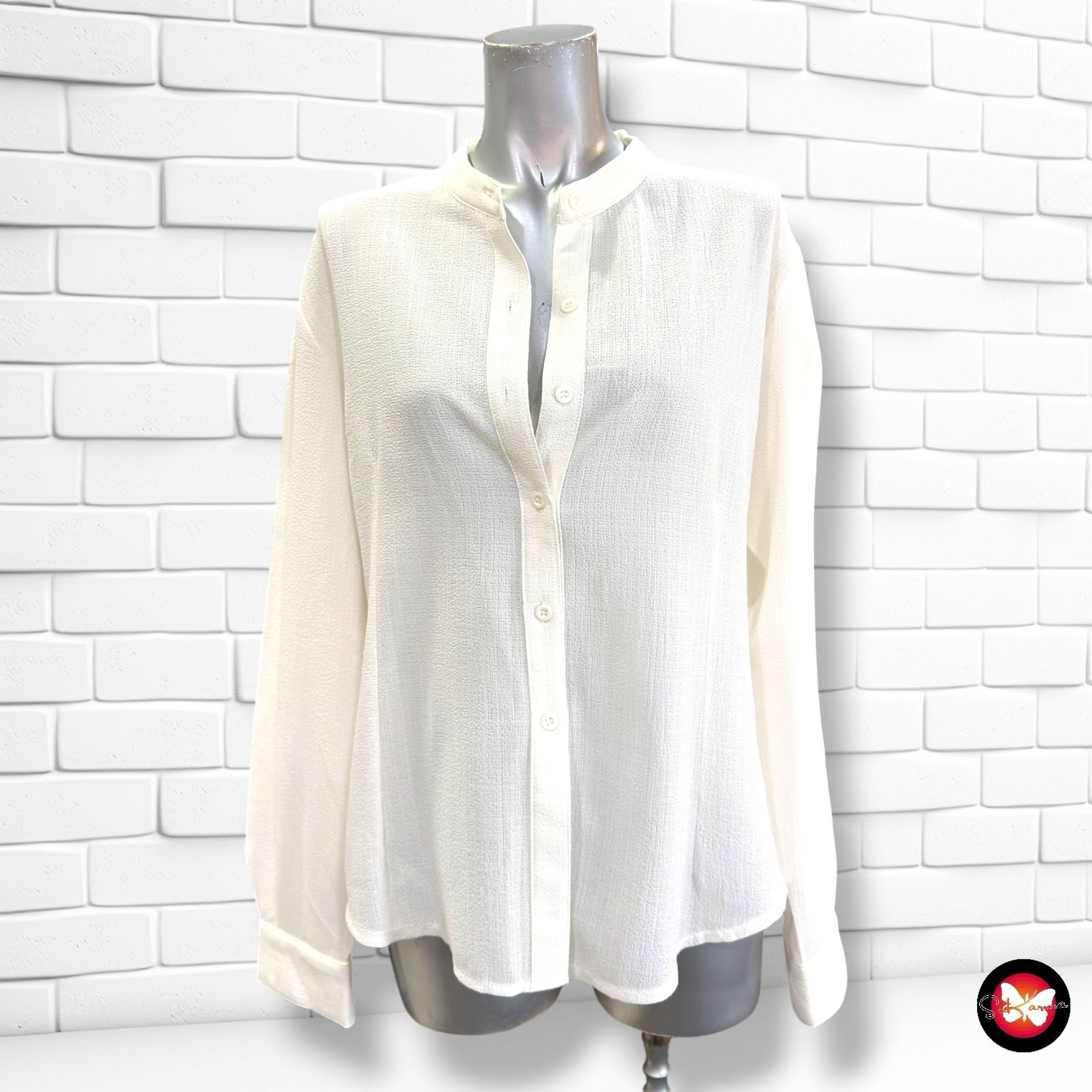 Camisa de manga larga  color Blanco roto Talla L