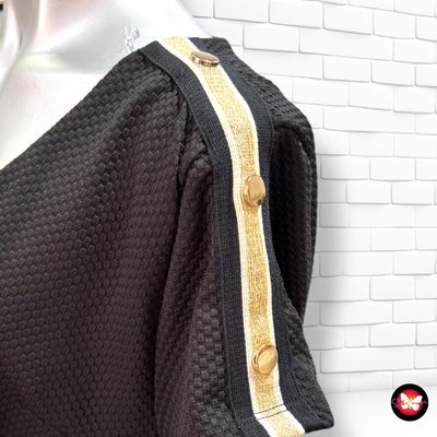 **HOY** Vestido de manga corta color Negro y dorado Talla 46