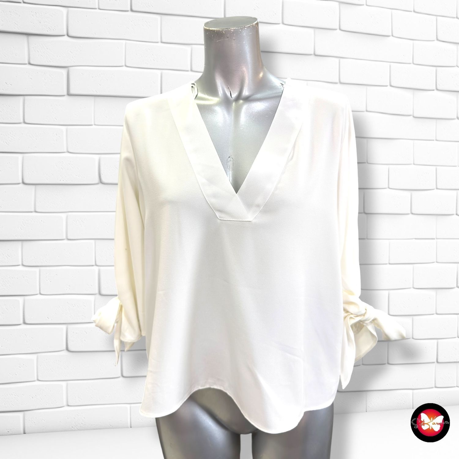 Blusa con lazos en las mangas ZARA color Blanco Talla S (grande)