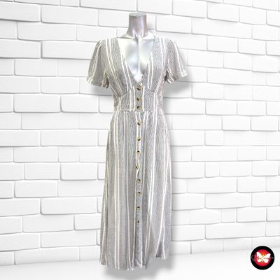 **HOY** Vestido midi de rayitas BERSHKA color Blanco y negro Talla S