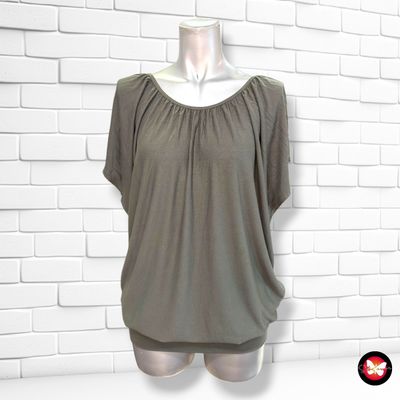 **HOY** Blusa de manga corta  color Cemento Talla ÚNICA