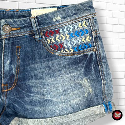 **HOY** Short con bordados PULL&amp;BEAR color Azul vaquero Talla 38