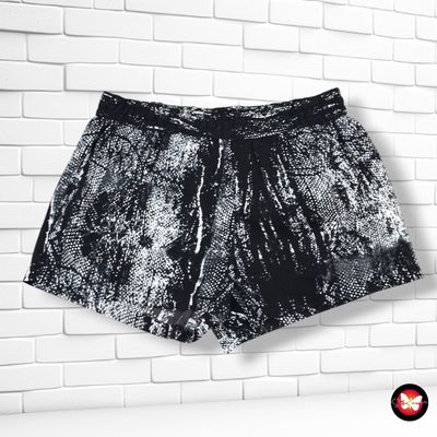 **HOY** Short sueltito JACQUELINE DE YONG color Negro y blanco Talla M