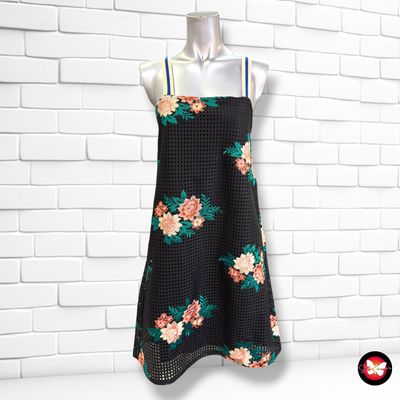 **HOY** Vestido de tirantes con bordados ZARA color Negro y varios Talla M