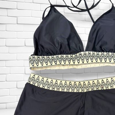 **HOY** Bikini SHEIN color Negro y hueso Talla 2XL