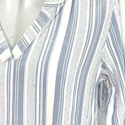 **HOY** Vestido de rayitas GINA color Blanco y celeste  Talla 38
