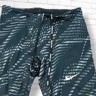 **HOY** Mallas deportivas NIKE color Negro y gris Talla Hombre S