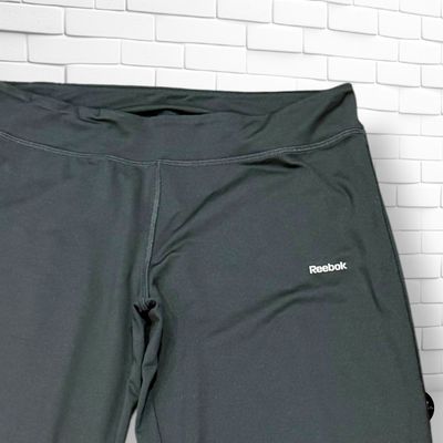 **HOY** Mallas deportivas REEBOK color Negro Talla M (grande)
