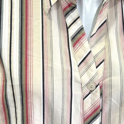 **HOY** Camisa de media manga de rayitas color Varios Talla XXL