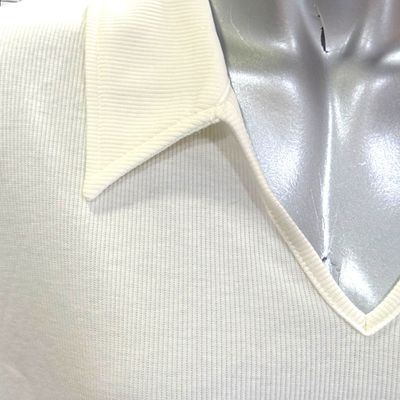 **HOY** Polo cropped de manga corta SHEIN CURVE color Blanco roto Talla 3XL