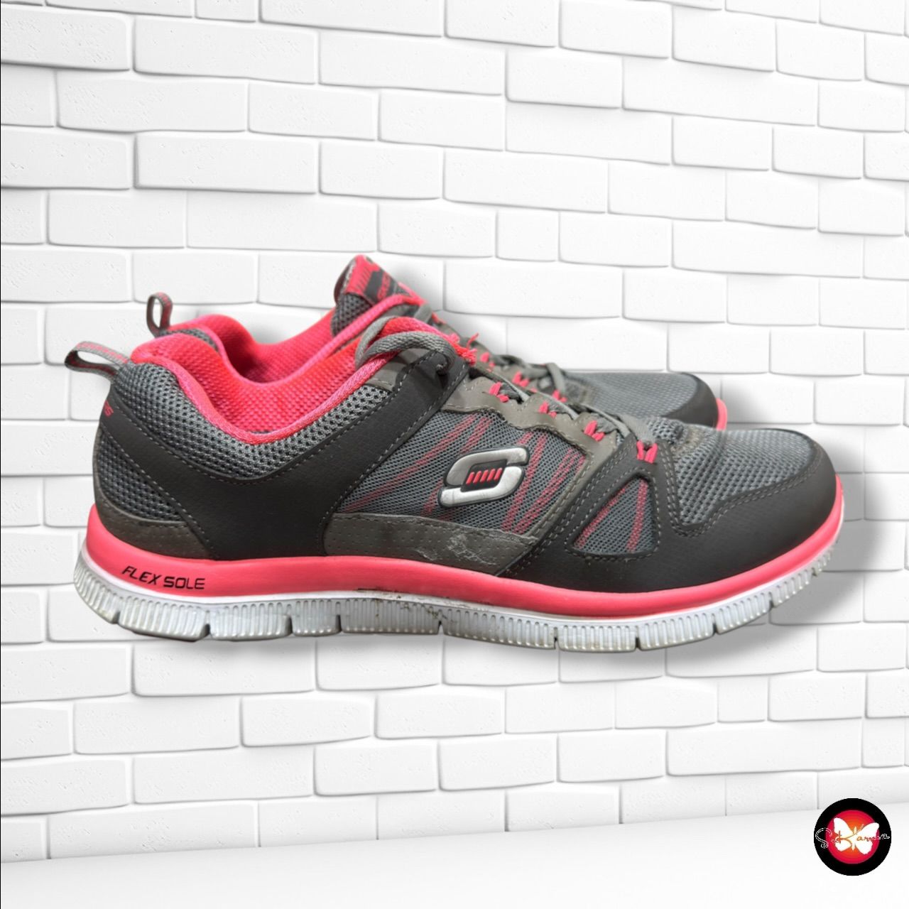**HOY** Zapatillas SKECHERS color Gris y neón Talla Calzado 40