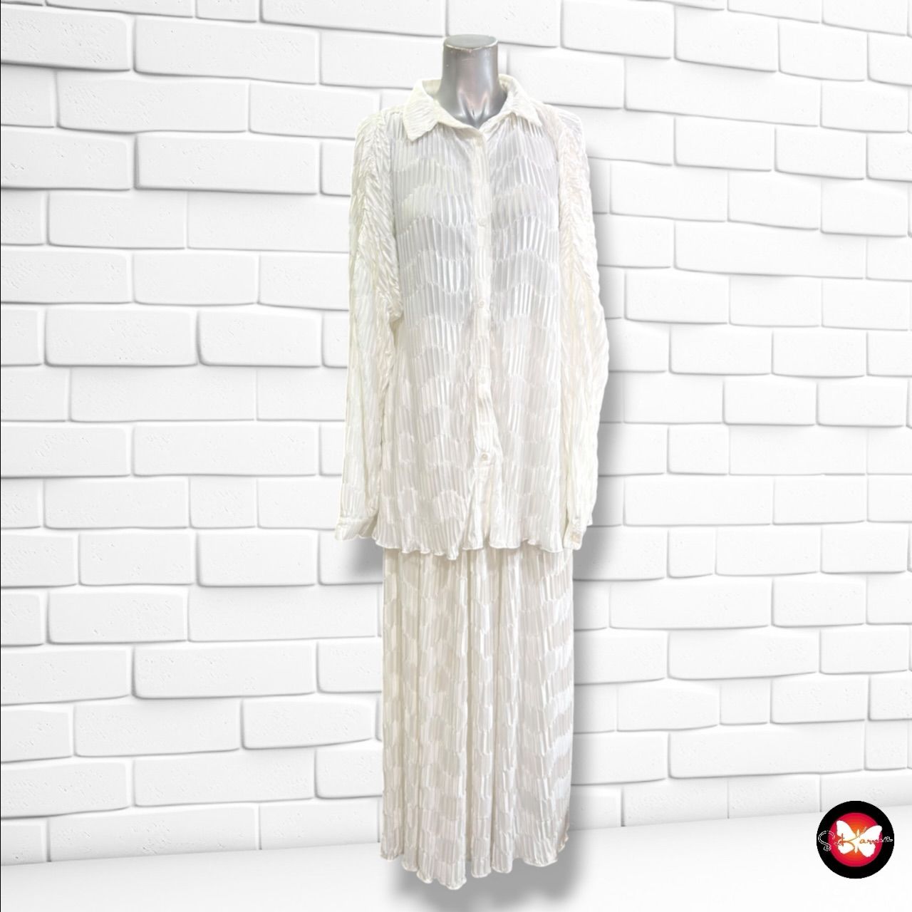 **HOY** Conjunto camisa + pantalón SOUTH BEACH color Blanco Talla 36 (muy grande)