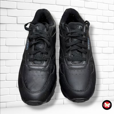 **HOY** Zapatillas color Negro Talla Calzado 40