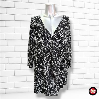 **HOY** Blusa de lunares color Negro y blanco Talla 2XL
