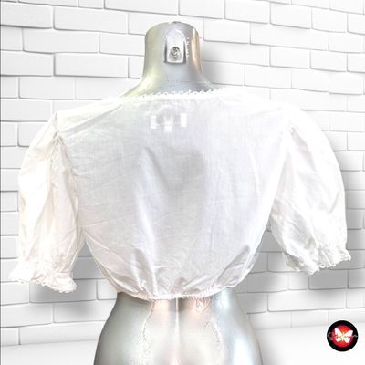 **HOY** Blusa cropped color Blanco Talla 40