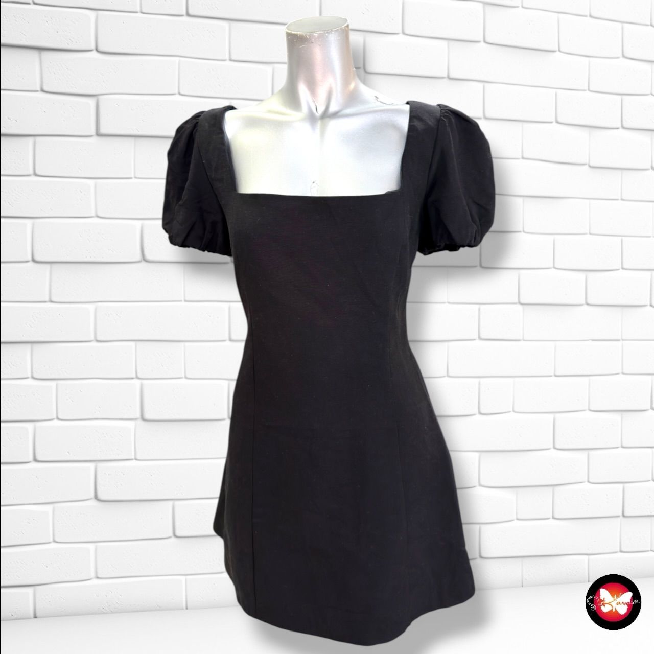 **HOY** Vestido formal de mangas abullonadas ZARA color Negro Talla L (pequeña)