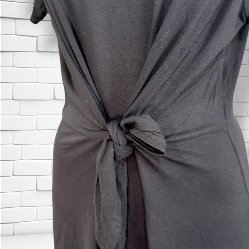 **HOY** Vestido de manga corta con nudo PIECES color Negro Talla S