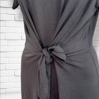 **HOY** Vestido de manga corta con nudo PIECES color Negro Talla S