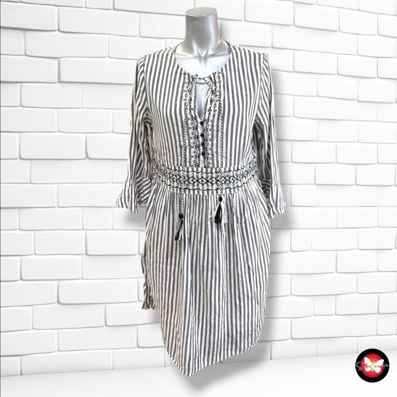 **HOY** Vestido de media manga de rayitas VERO MODA color Blanco y negro Talla S