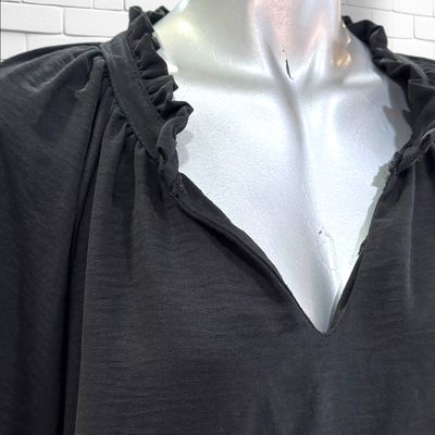 **HOY** Blusa de manga larga HAILYS color Negro Talla XL