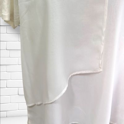 **HOY** Blusa de manga corta con capas ELOGY color Blanco Talla L