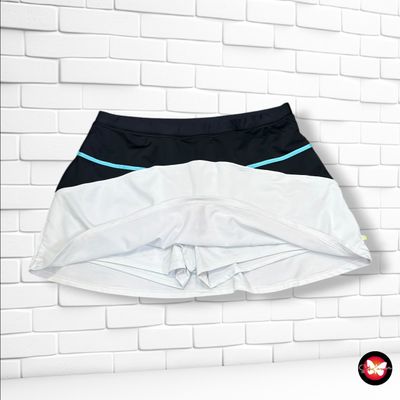 **HOY** Falda deportiva con mallitas PURE LIME color Azul marino y blanco Talla L