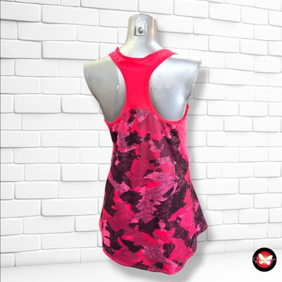 **HOY** Camiseta deportiva DOMYOS color Coral y varios Talla 40