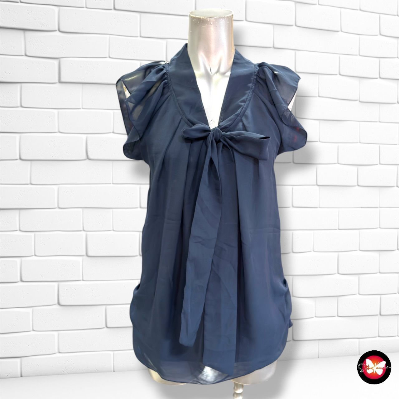 **HOY** Blusa sin mangas con volantes ONLY color Azul marino Talla M